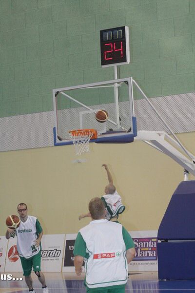 110919 basket 125_tn.jpg